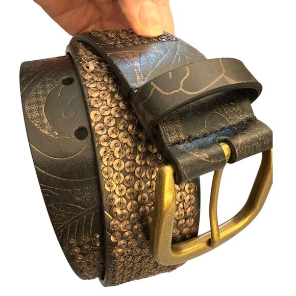 Lucky Brand Black Brown Tooled Embossed Leather Belt Brass Buckle Boho S NEW - Picture 1 of 9